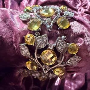 Elegant Silver and Yellow Gemstone Bracelet